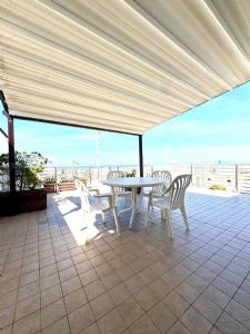 Lido di Camaiore appartamento in stabilimento balneare : appartamento In vendita  Lido di Camaiore