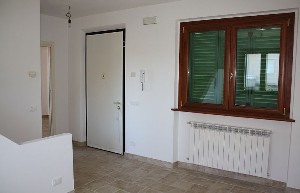Lido di Camaiore, duplex at 1 km from the sea : two-family house  To rent  Lido di Camaiore