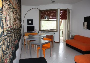Lido di Camaiore, third floor with terrace : apartment  for sale  Lido di Camaiore