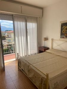 Appartamento con terrazza abitabile e posto auto  : appartamento In vendita  Lido di Camaiore