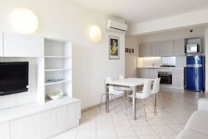 Lido di Camaiore  appartamento fronte mare : appartamento In affitto e vendita  Lido di Camaiore