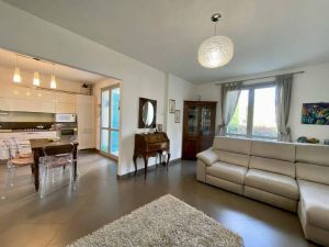 two-family house for sale Lido di Camaiore : two-family house with garden for sale lido di camaiore Lido di Camaiore