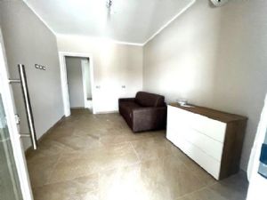 Appartamento in stabilimento balneare con piscina e posto auto  : appartamento In affitto  Lido di Camaiore