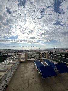 Viareggio, Attico vista mare (5 Pax) : attico  in affitto e vendita  Viareggio
