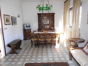 Lido di Camaiore villa in bifamiliare (8 PAX) : two-family house  to rent  Lido di Camaiore